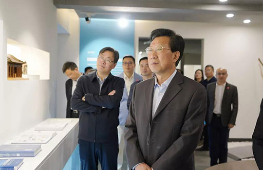 全國人大華僑委員會委員王輝忠一行來湖調研僑資企業